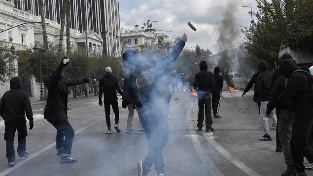 Protesta contra la reforma estudiantil terminó en desastre