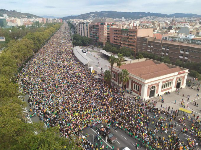 Cataluña permanece colapsada por huelga general