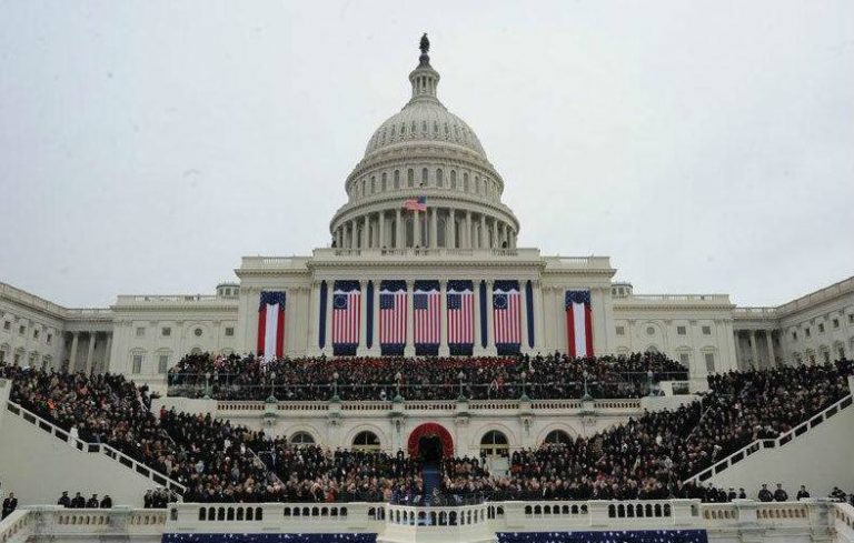 Congreso de EEUU restringe acciones de Trump contra Irán