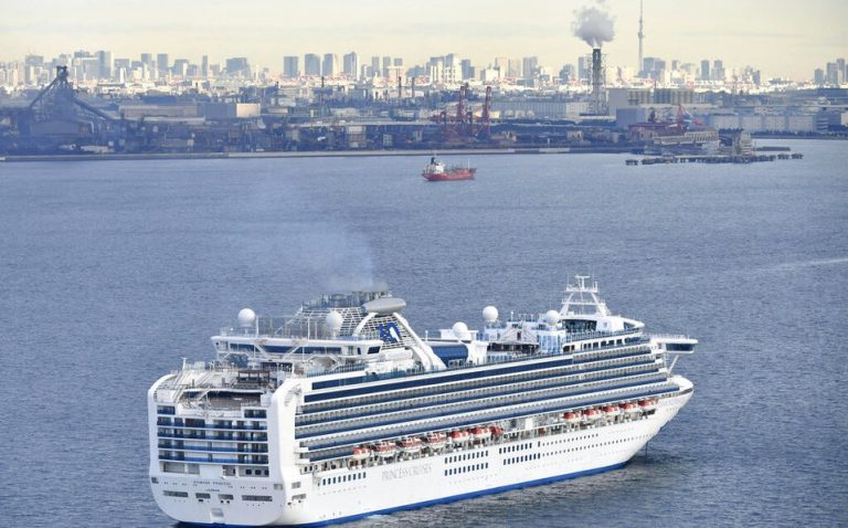 Japón: cuarentena a crucero con 3.500 pasajeros por coronavirus