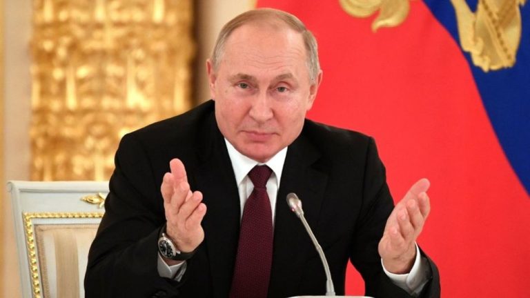 Putin abre la vía para quedarse en el poder hasta 2036