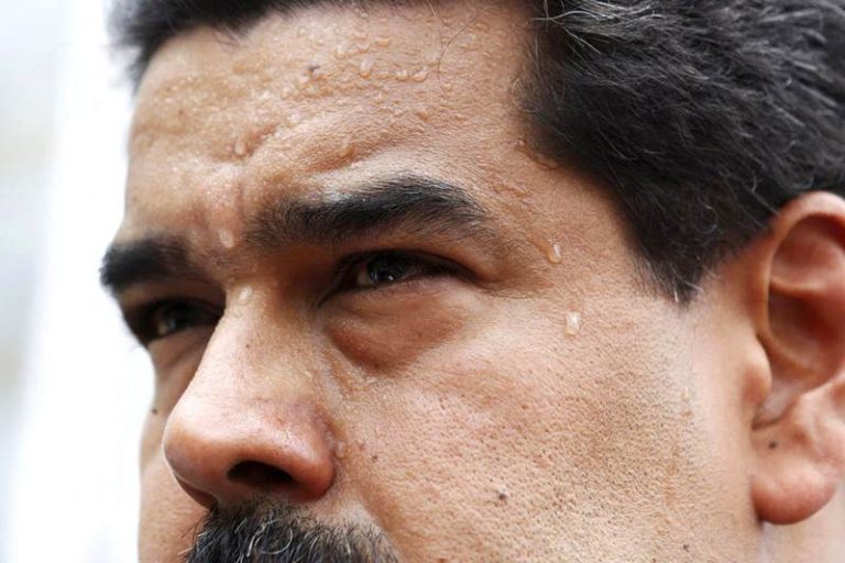 EEUU ofrece 15 millones de dólares por captura de Maduro