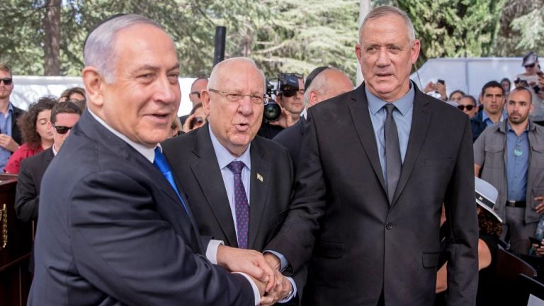 Primer cruce de tensión entre Netanyahu y Gantz