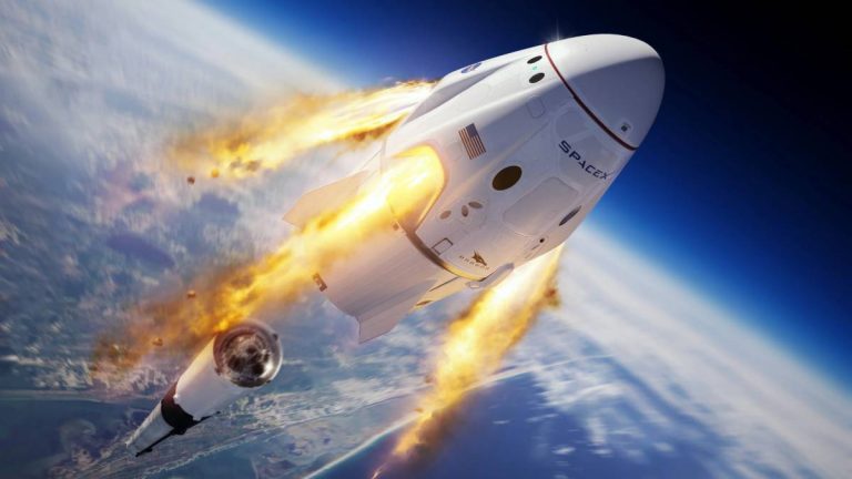 La cápsula de SpaceX se acopla a la Estación Espacial Internacional