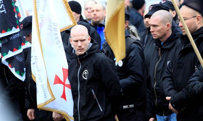 Prohíben grupo neonazi en Alemania