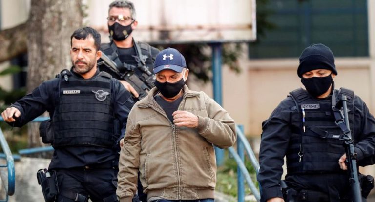 Allanan propiedad de Jair Bolsonaro en Río de Janeiro