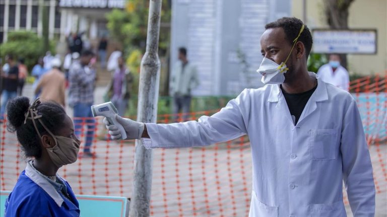 Número de contagios de COVID-19 en África supera los 150.000