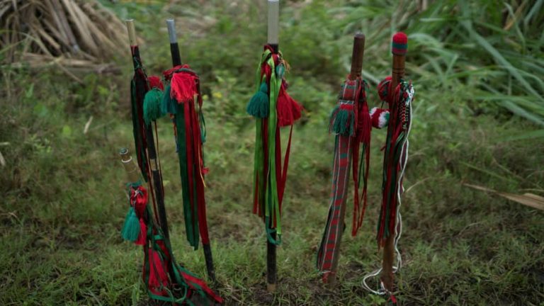 Acusan a soldados colombianos de violar a una niña indígena