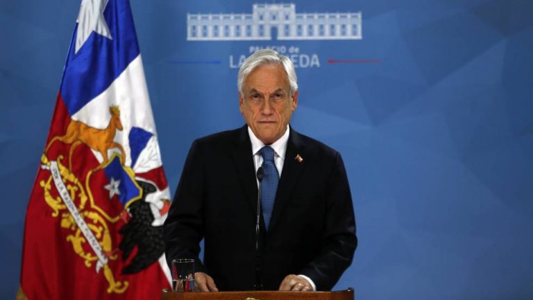 Piñera ajusta su gabinete en medio de crisis del COVID-19