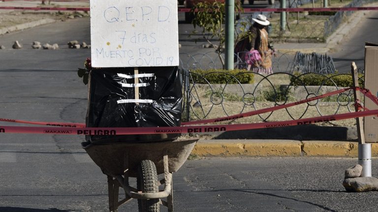 Alarma crece en Bolivia por muertos en las calles