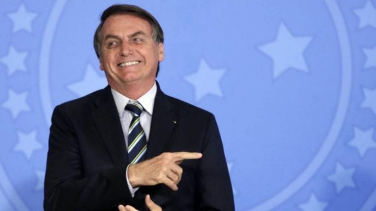 Bolsonaro vuelve a dar positivo por COVID-19 y continúa aislado