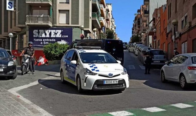España desmantela célula que reclutaba yihadistas en Barcelona