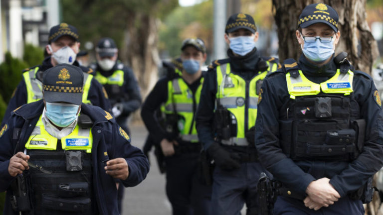 Toque de queda en Melbourne para contener el coronavirus