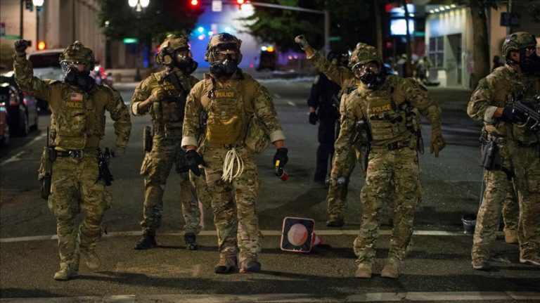 Protesta en Portland deja un muerto en nueva noche de tensión