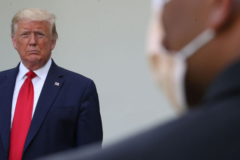 Facebook y Twitter censuran video de Trump