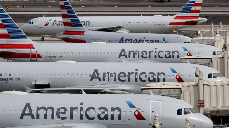 American Airlines y United anuncian 32 mil despidos