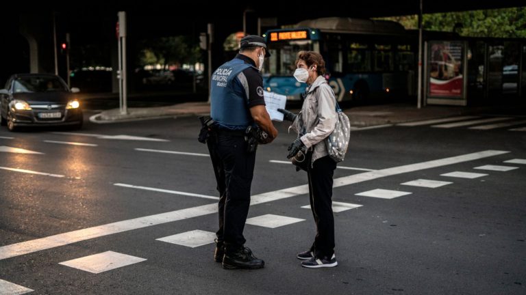 Madrid rechaza medidas del Gobierno para frenar contagios