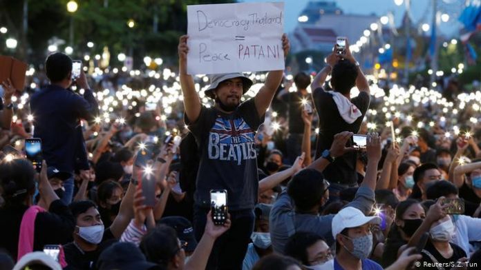 Protestas Tailandia Emergencia