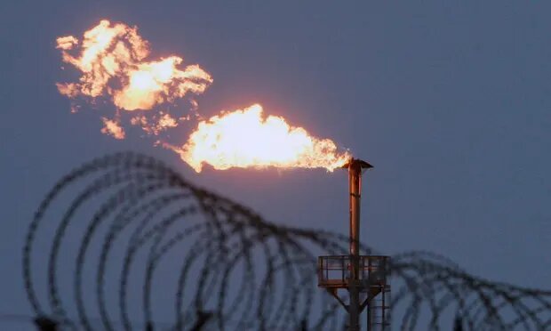 Gas