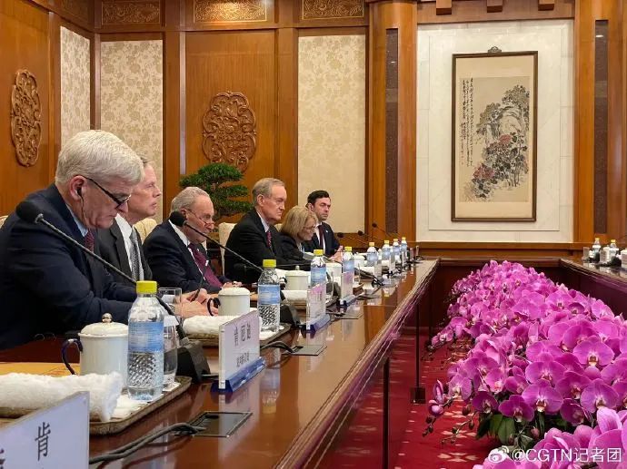 EEUU: líder del Senado recibe a Wang Yi