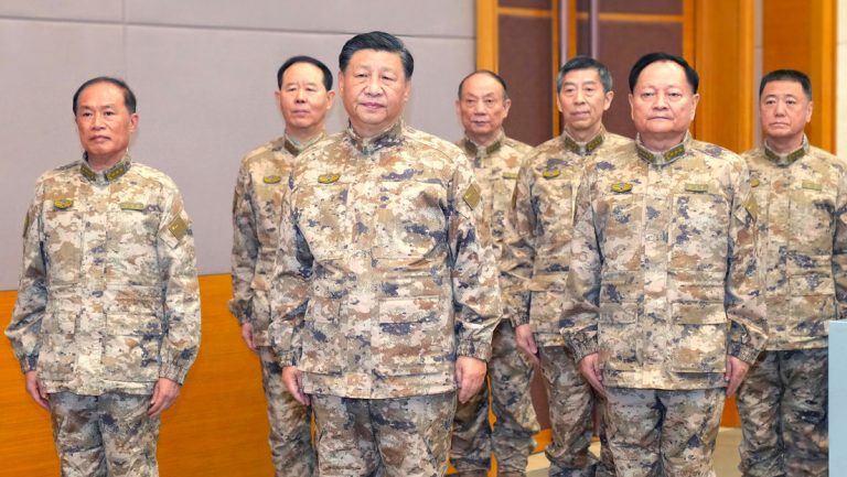 China realiza ejercicios militares en su frontera