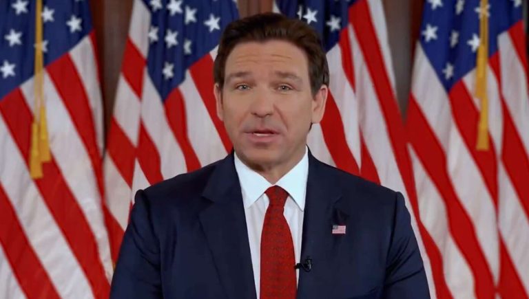 DeSantis se retira de la carrera presidencial