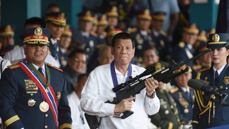 Filipinas advierte a Duterte por planes independentistas