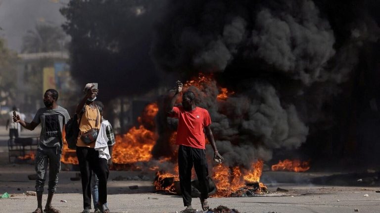 Arrecian las protestas en Senegal: un muerto