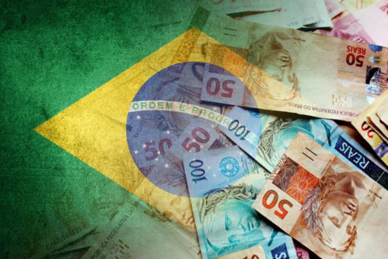 Brasil regresa al top 10 de economías globales