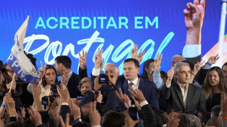 Portugal gira a la derecha en elecciones bisagra