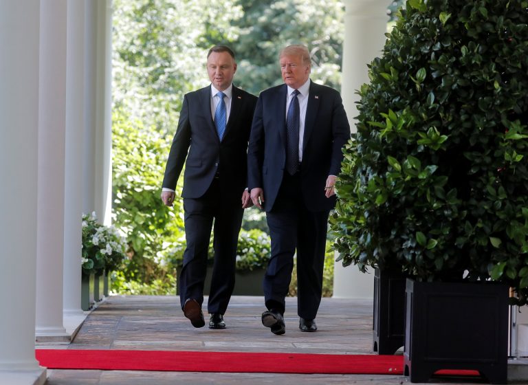 Trump reitera apoyo a Polonia tras reunión con Duda