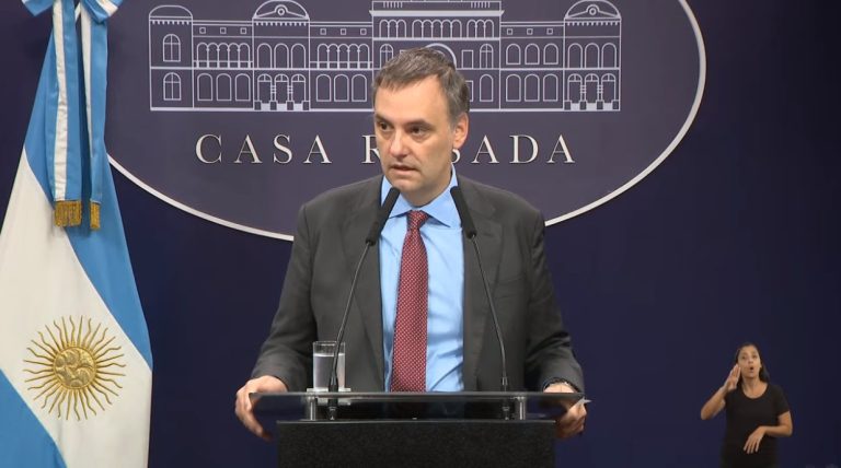 Argentina busca combatir el “adoctrinamiento”