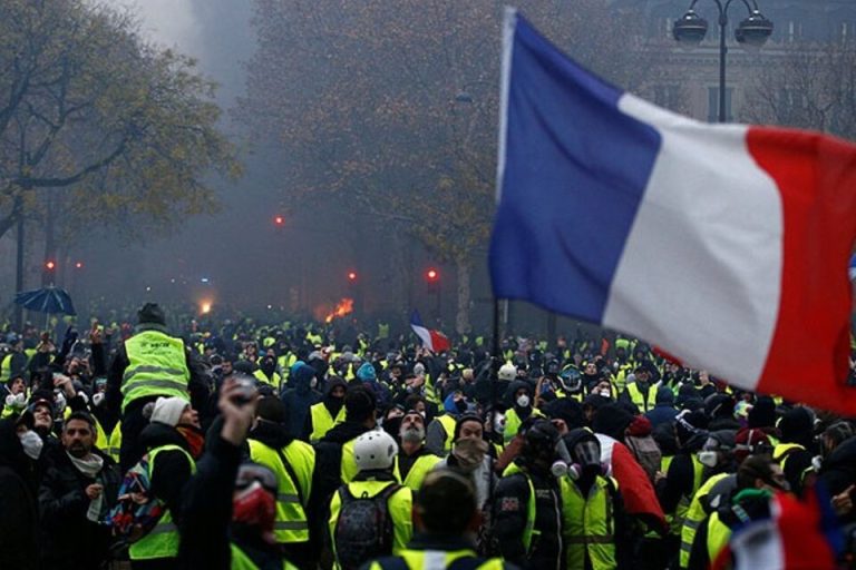 La oposición francesa promete bajar la edad de jubilación