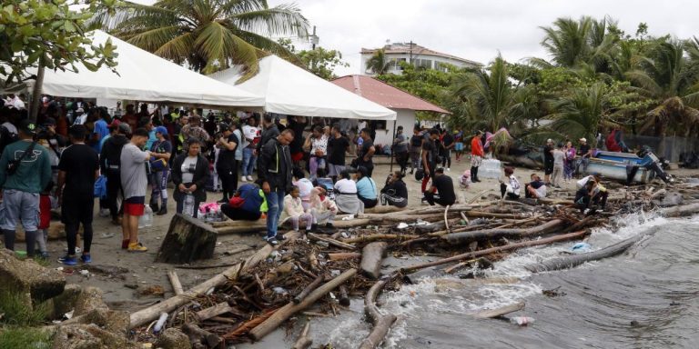 Panamá reporta el paso de  170.000 migrantes por el Darién