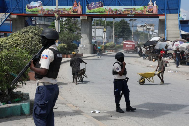 Kenia envía otros 200 policías a Haití