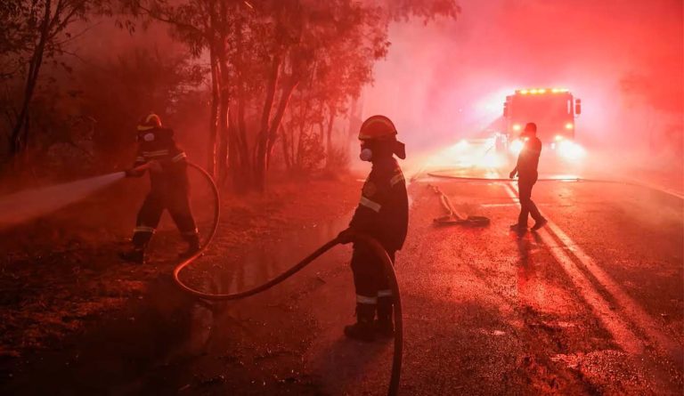 Francia: incendios obligan a evacuar 3.000 personas