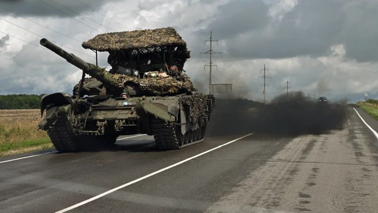 Rusia lucha por contener una incursión ucraniana