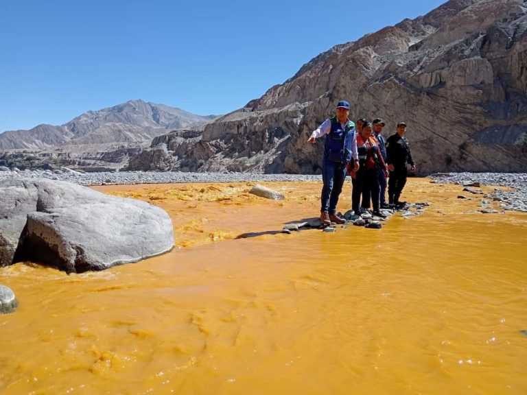 Alarma por la contaminación de los ríos de Perú