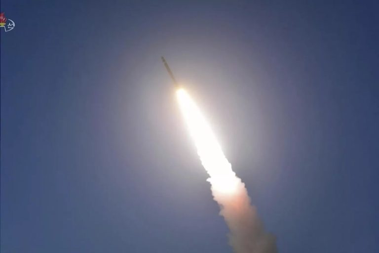China prueba misil balístico intercontinental en el Pacífico