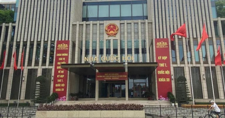 Vietnam amnistía 3.800 detenidos, sin activistas