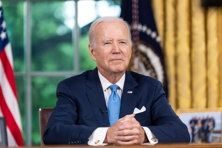 Joe Biden conmutará sentencias a 1.500 personas