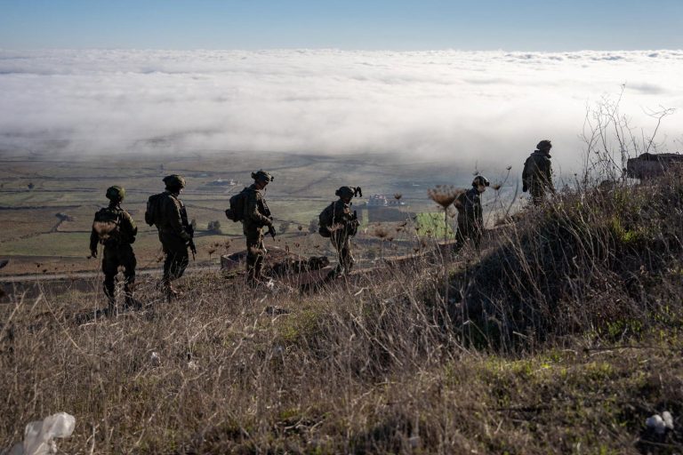 Netanyahu celebra reunión en un monte estratégico sirio