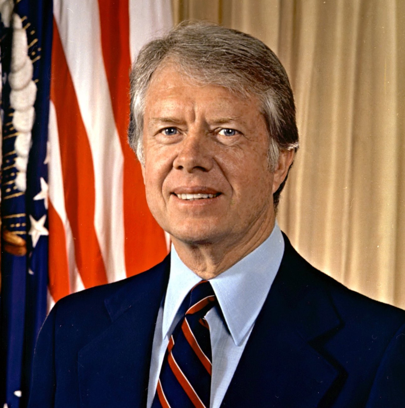 Carter fue reconocido mundialmente como un defensor incansable de los derechos humanos y un líder en la lucha contra el hambre y la pobreza.