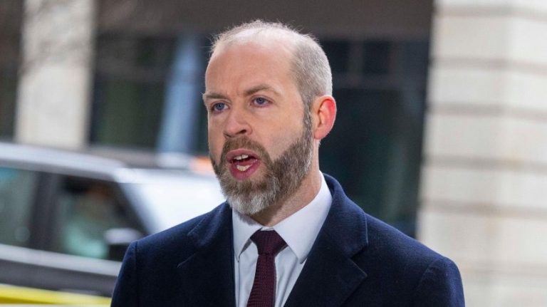 China ya no es bienvenida en el sector siderúrgico británico, dice ministro