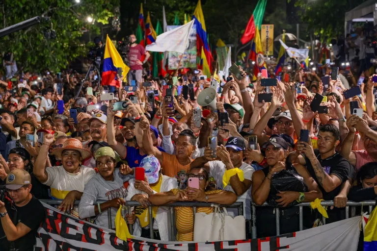 Colombia: sindicatos convocan paro de 48 horas en apoyo a las reformas de Petro