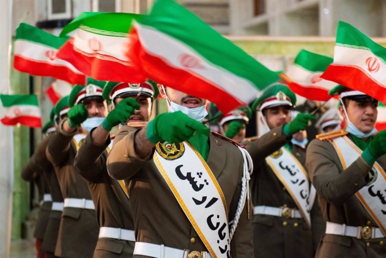 Irán amenaza a EEUU tras ataques israelíes a posiciones nucleares