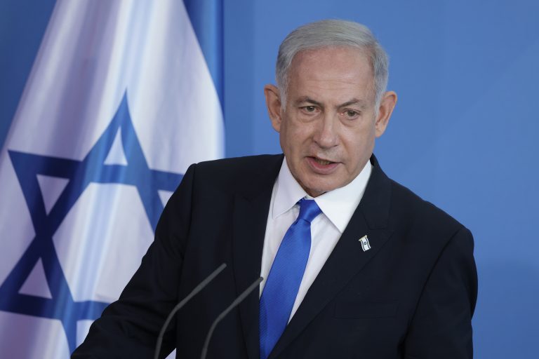 Israel confirma «impacto directo» de misil iraní en hospital
