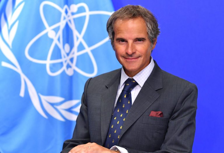 Irán acordó con el OIEA continuar sus consultas