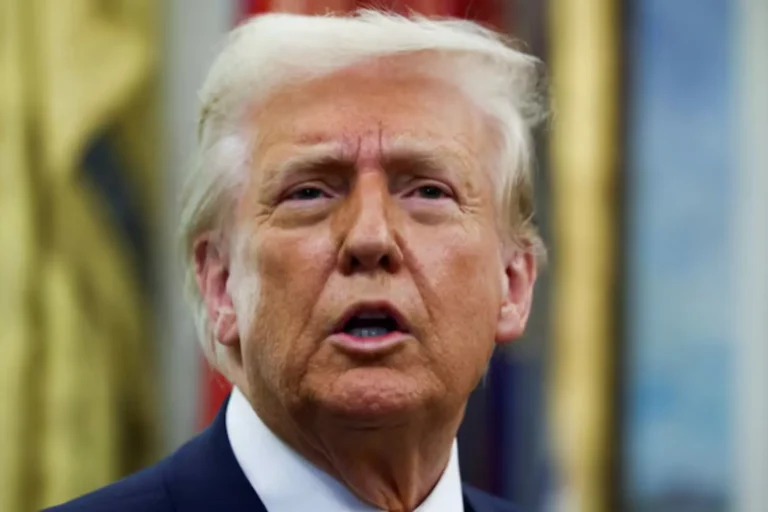 Trump intensifica guerra comercial con Canadá tras postura sobre Palestina