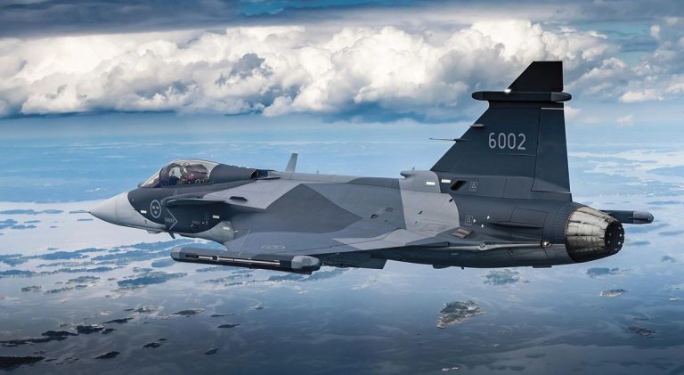 El Gobierno de Gustavo Petro adquirirá cazas Gripen 39: «»Un avión perfecto para las necesidades colombianas»